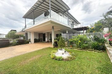 Bangi Lakehill Villas