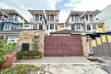 Jalan Bukit Antarabangsa 