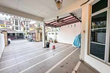 Jalan Bukit Antarabangsa 