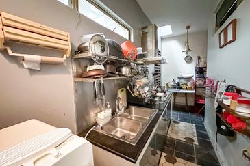 Jalan Bukit Antarabangsa 