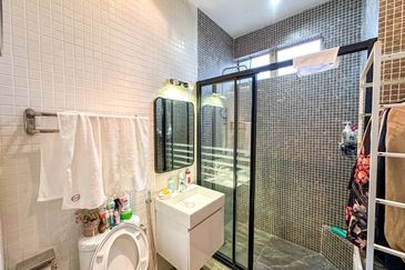 Jalan Bukit Antarabangsa 