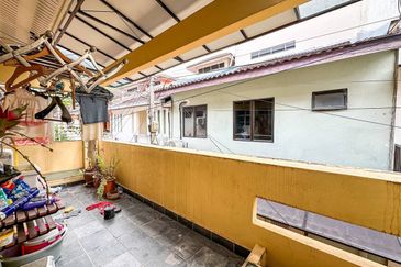 Jalan Bukit Antarabangsa 