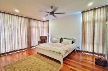 Perdana Lakeview East