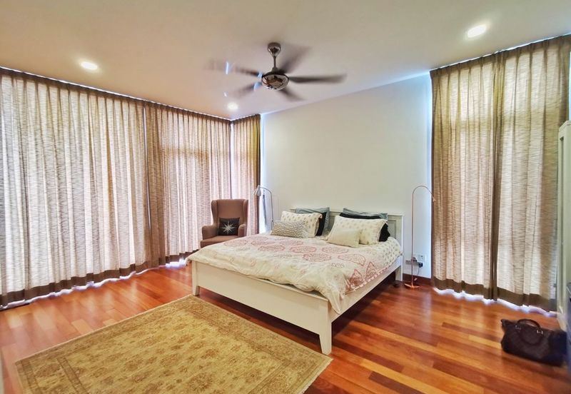 Perdana Lakeview East