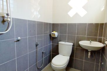 Taman Tasik Semenyih (Lake Residence)