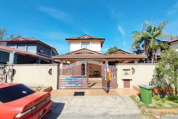 Taman Tasik Semenyih (Lake Residence)