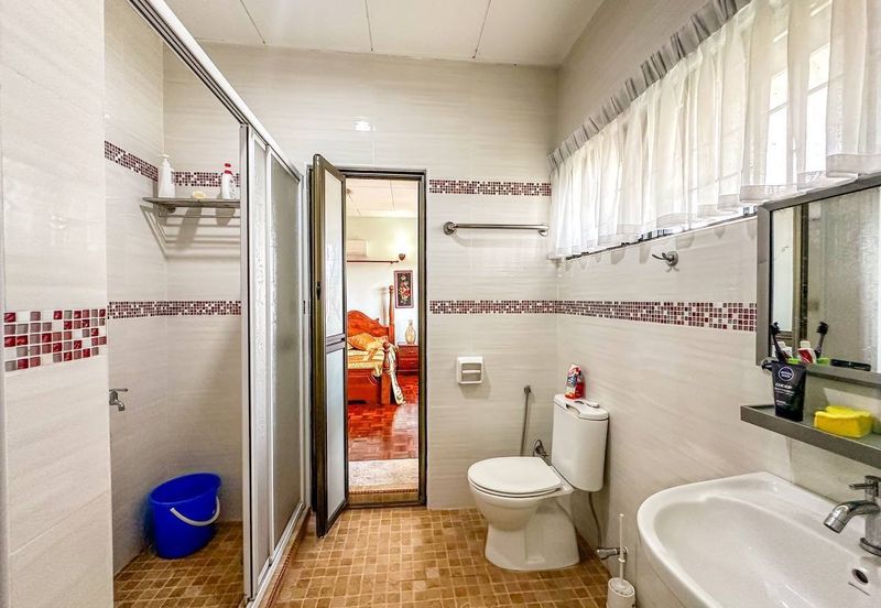 Seksyen 2, Shah Alam