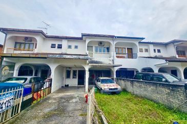 Taman Indah Sungai Jelok