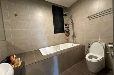 KL Gateway Premium Residence