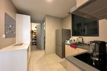 KL Gateway Premium Residence