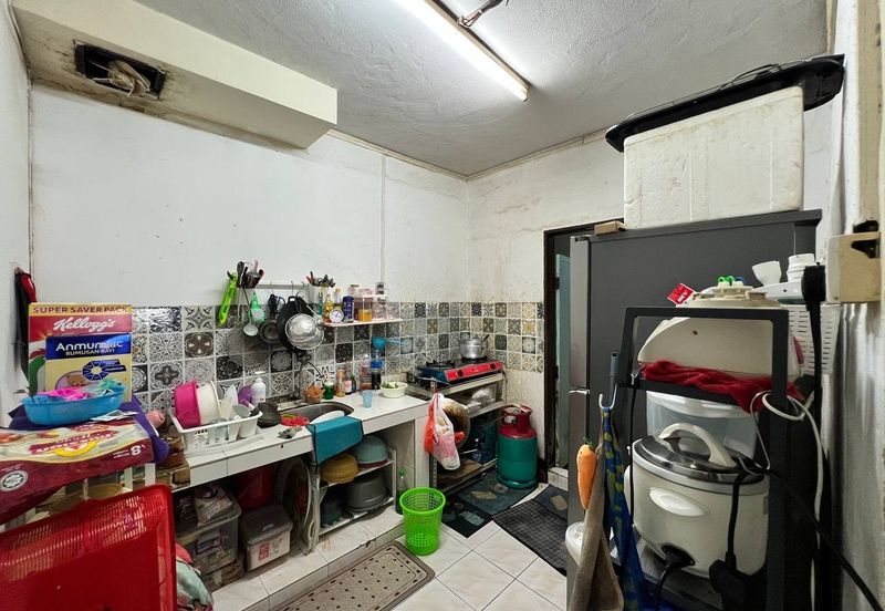 AU 1 (Datuk Keramat)