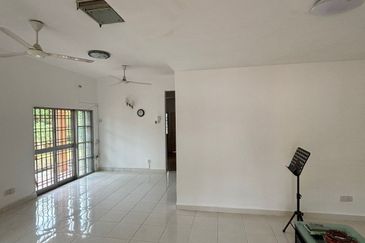 Bandar Tun Hussein Onn