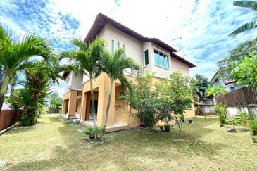 Putra Hill Residency