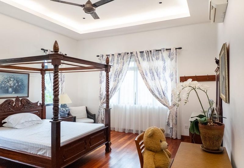 Perdana Lakeview East