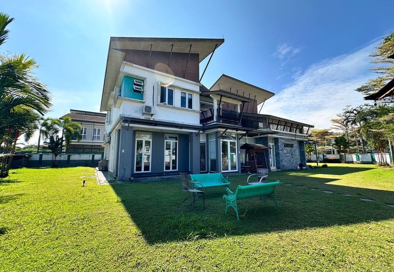 Titian, Bukit Jelutong