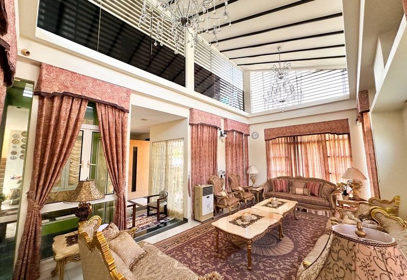 Titian, Bukit Jelutong