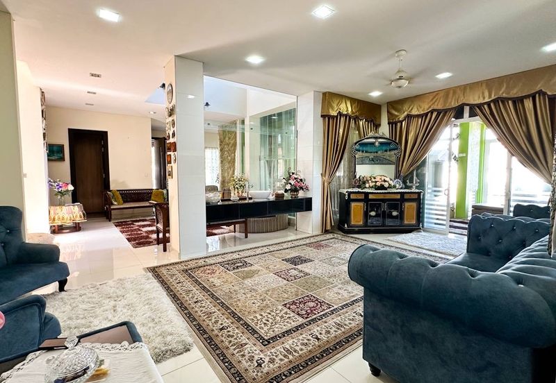 Titian, Bukit Jelutong