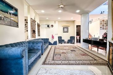 Titian, Bukit Jelutong