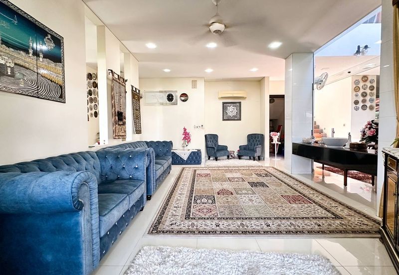 Titian, Bukit Jelutong