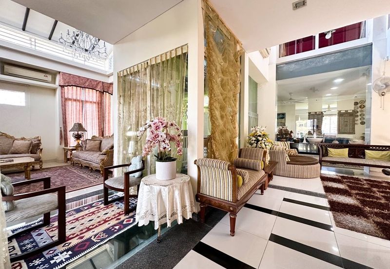 Titian, Bukit Jelutong