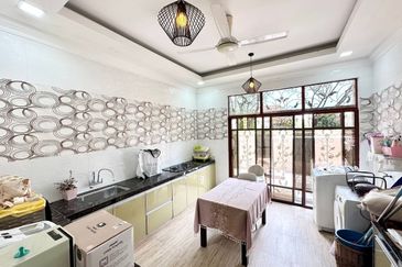 Desa Pinggiran Putra