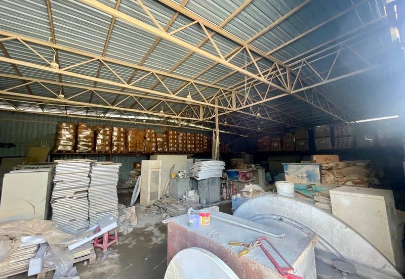 Kampung Sungai Serai, Hulu Langat, Selangor Land with Warehouse For Sale