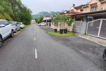 Taman Pinggiran Batu Caves