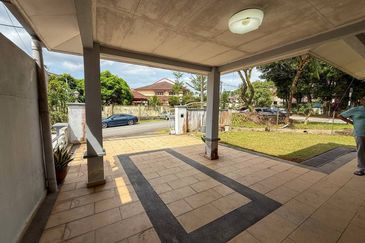 Taman Saujana Puchong