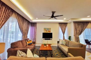 Perdana Lakeview East