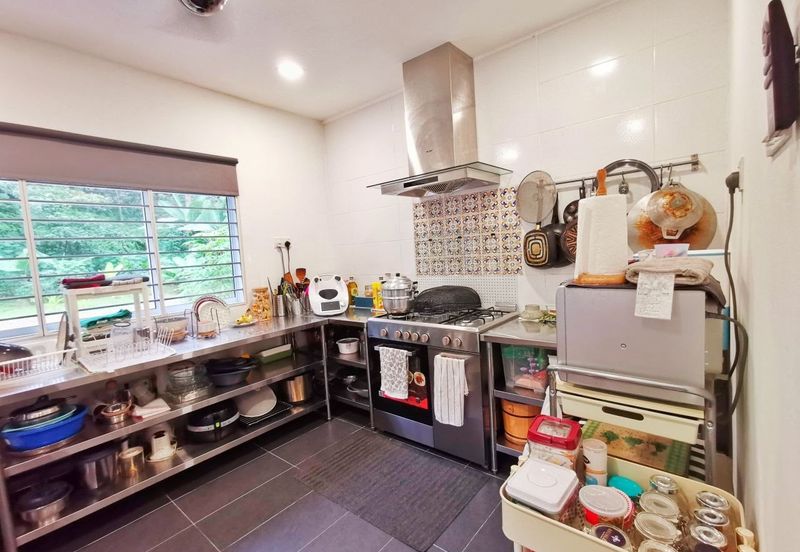 Perdana Lakeview East