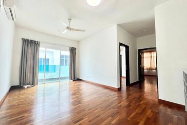 MYDiva, Perdana Lakeview East