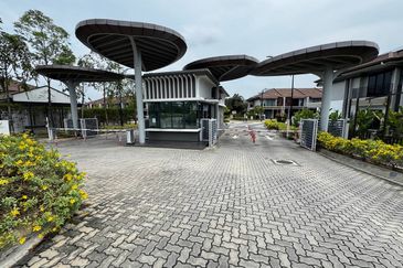 Isle of Botanica, Setia Eco Glades