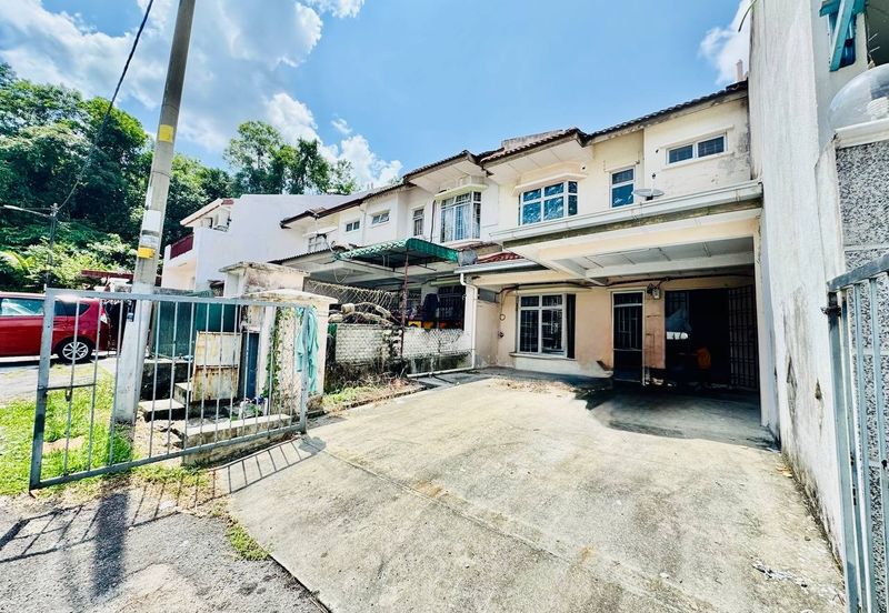 Bandar Mahkota Cheras