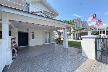 Taman Tasik Semenyih (Lake Residence)