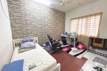 Taman Tasik Semenyih (Lake Residence)