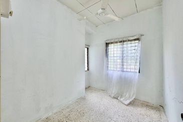 Seksyen 2 Bandar Bukit Mahkota