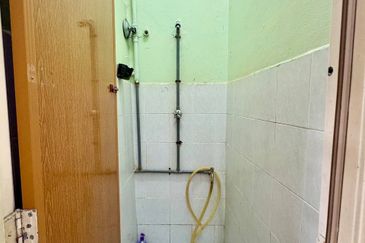 Seksyen 2 Bandar Bukit Mahkota