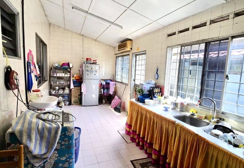 Taman Mawar, Bandar Kinrara Puchong