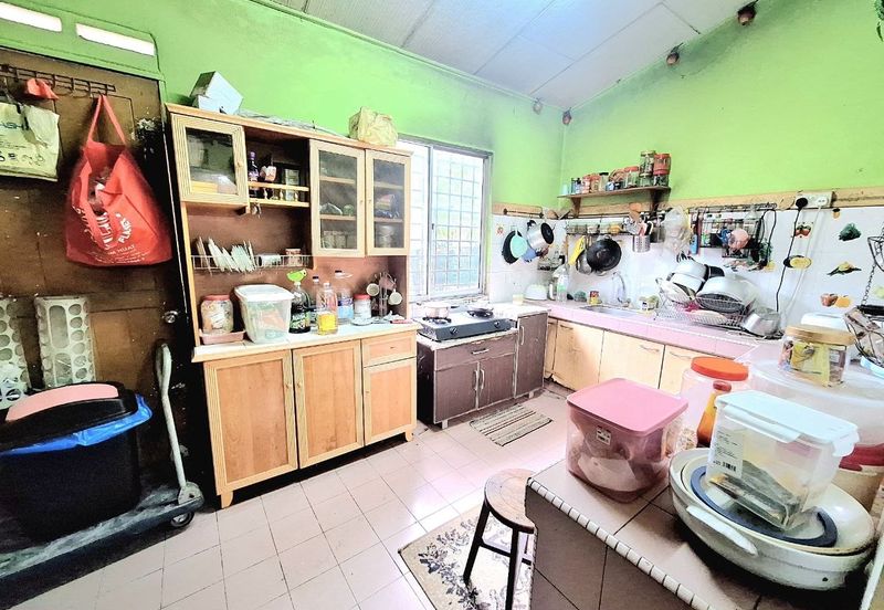 Taman Lembah Keramat AU5