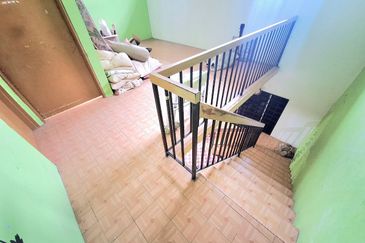 Taman Lembah Keramat AU5