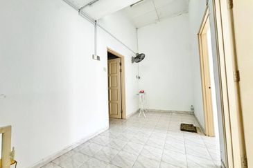 Taman Pinggiran Batu Caves