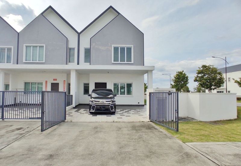 Ebonylane @ Eco Forest