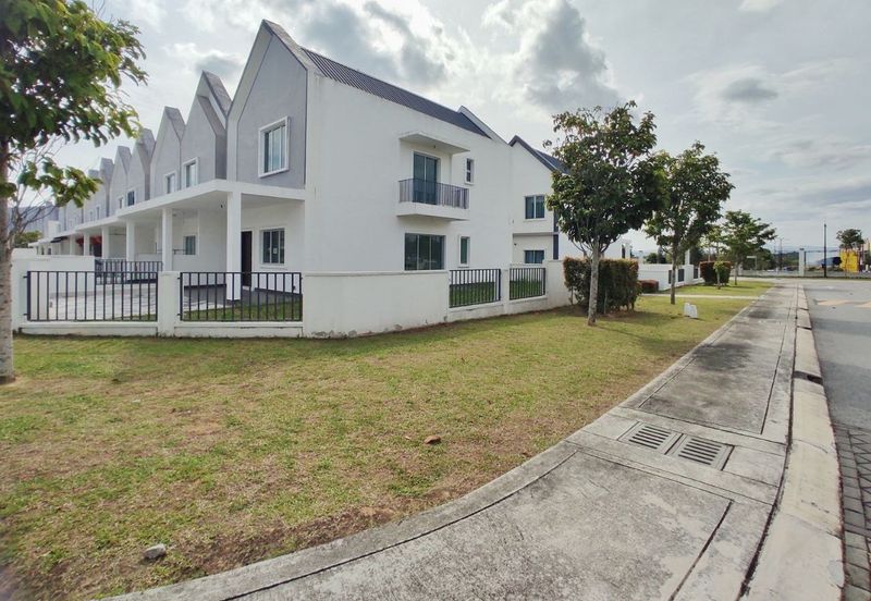 Ebonylane @ Eco Forest