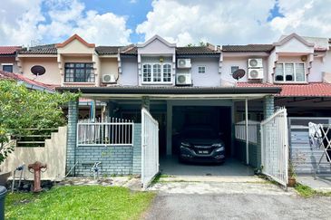 Taman Pinggiran Batu Caves