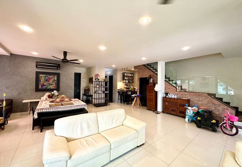 Bangi Lakehill Villas