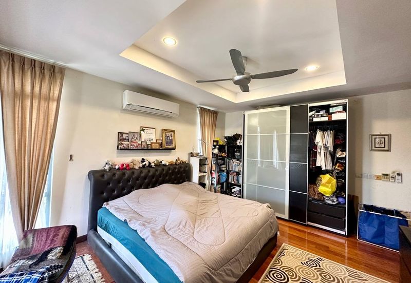 Bangi Lakehill Villas