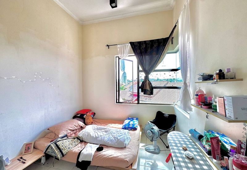 Avenue 2, Lake Valley