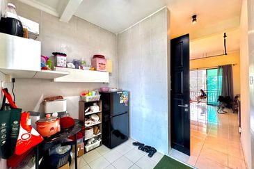 Avenue 2, Lake Valley