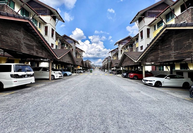 Avenue 2, Lake Valley