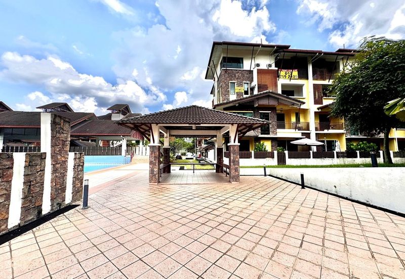 Avenue 2, Lake Valley